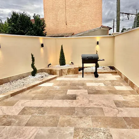 Villa Moderne Avec 3 Barbecue Et Grande Terrasse *